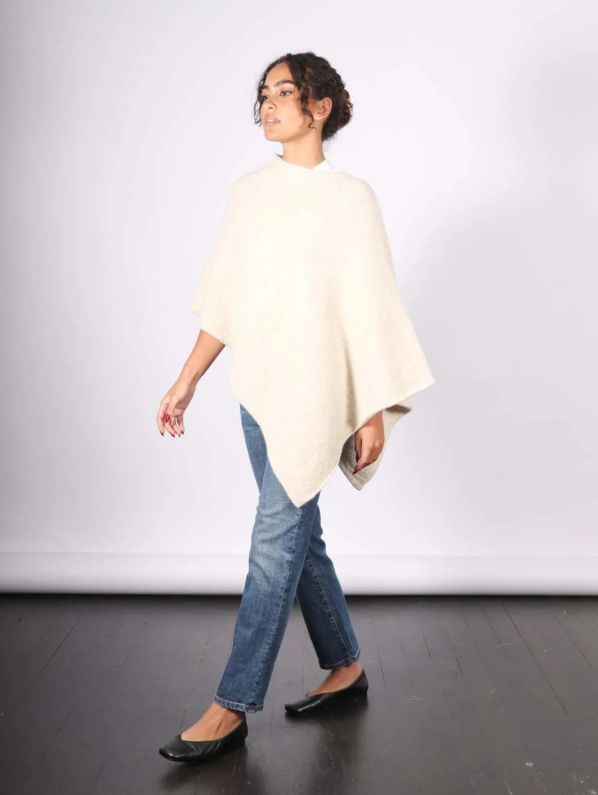 Fold Poncho - Ecru