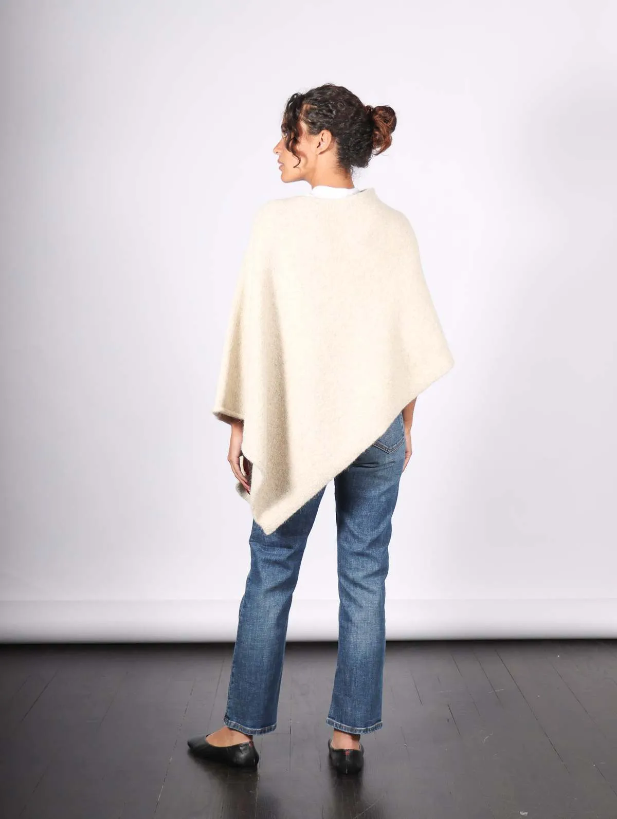 Fold Poncho - Ecru