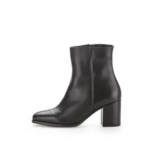 Heeled Ankle Boot - Cleo 95.620