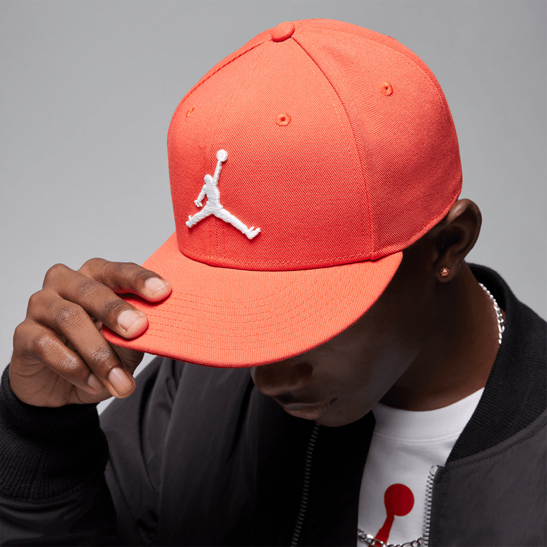 JUMPMAN PRO ADJUSTABLE CAP 'LOBSTER/GYM RED/WHITE'