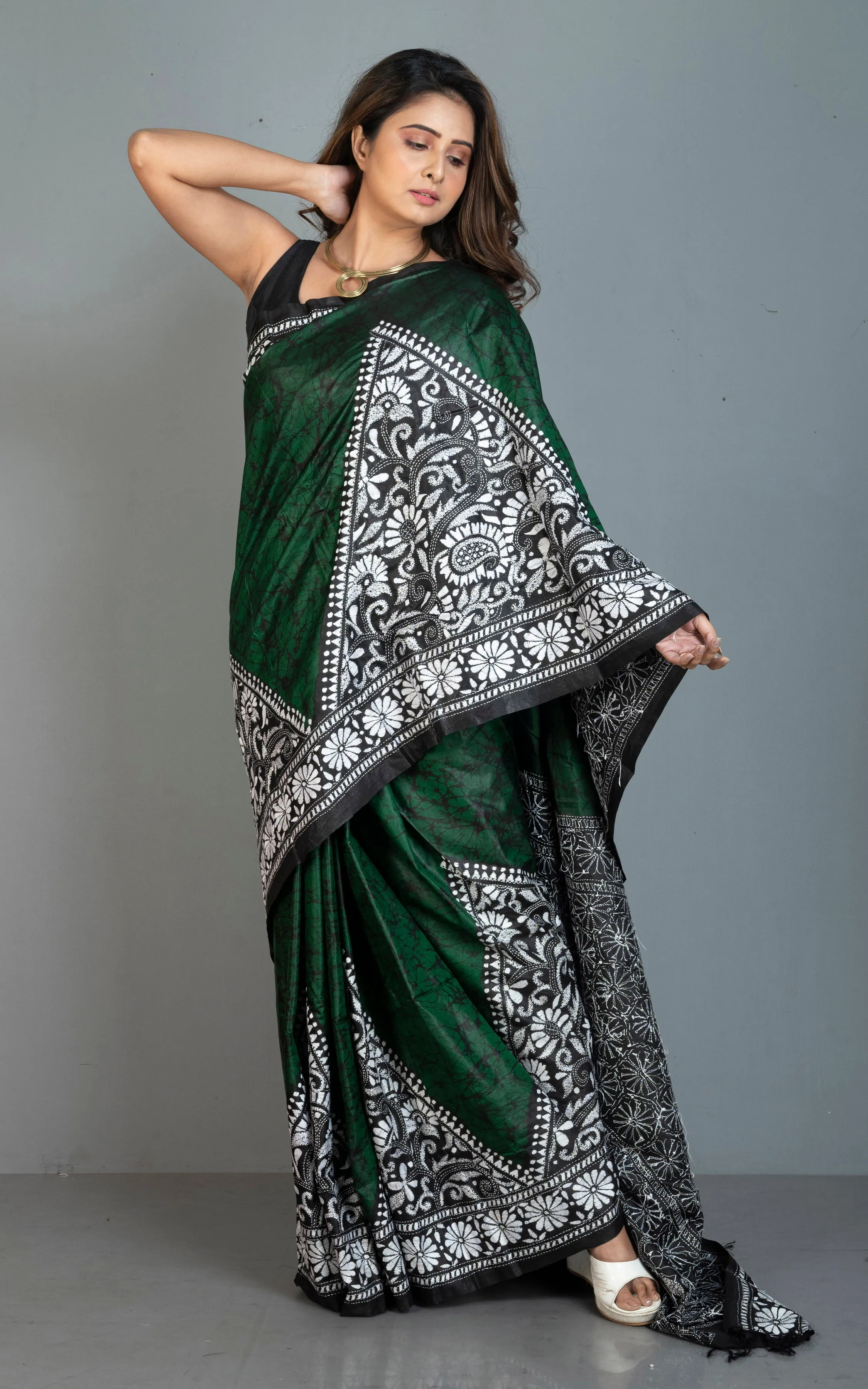 Pure Silk Hand Embroidery Hand Batik Kantha Stitch Saree in Bottle Green, Black and Off White Thread Work