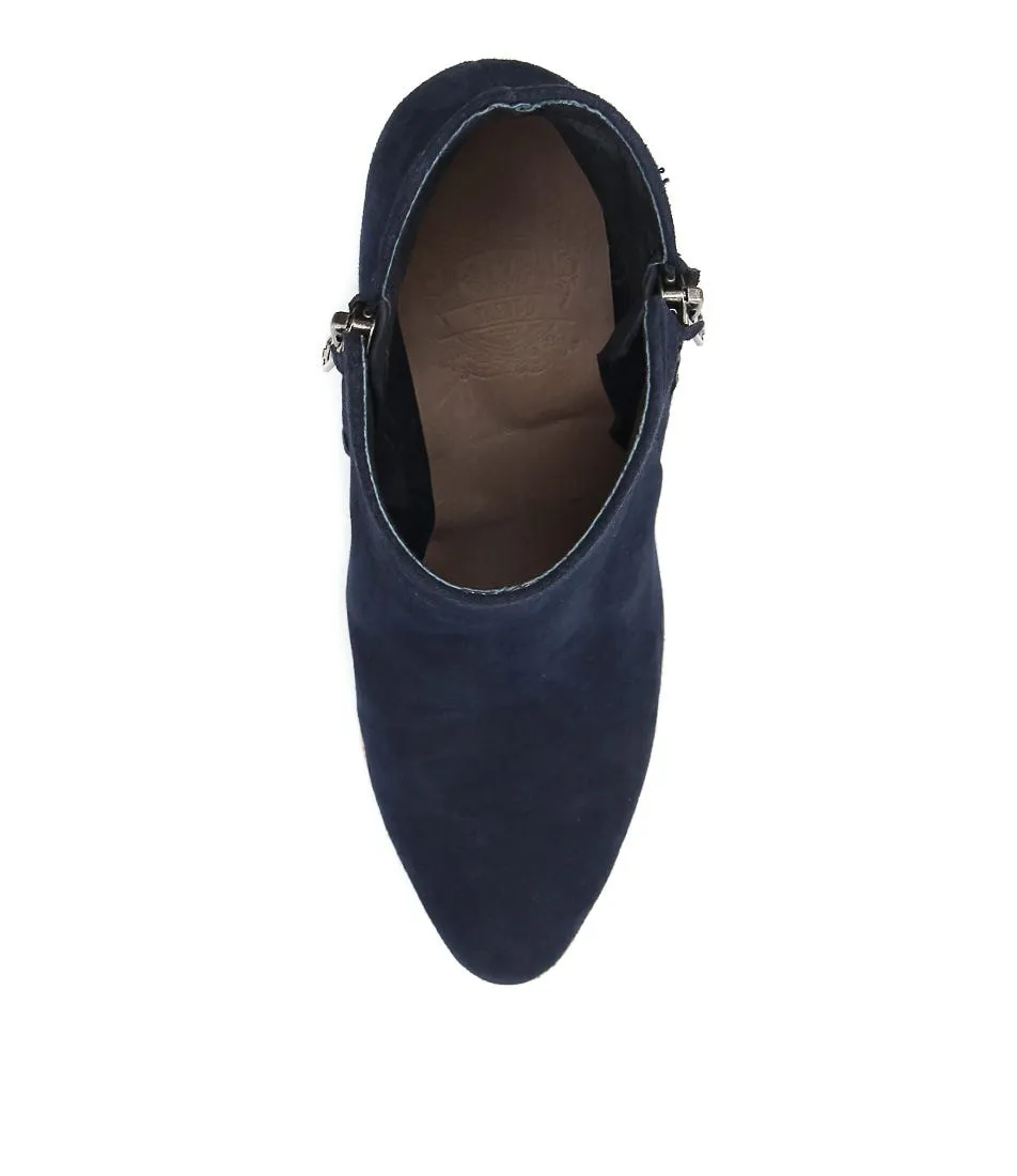 SILENT D Agabi Navy Suede