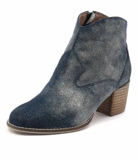 SILENT D Mella Navy Dust Suede