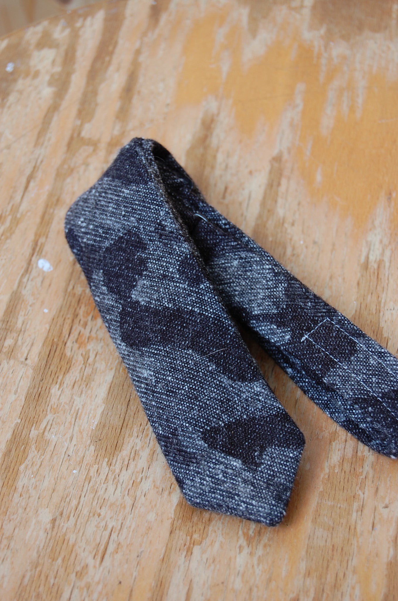 The Hill-side Bowtie Jacquard Woven Fuzzy Nordic Camouflage