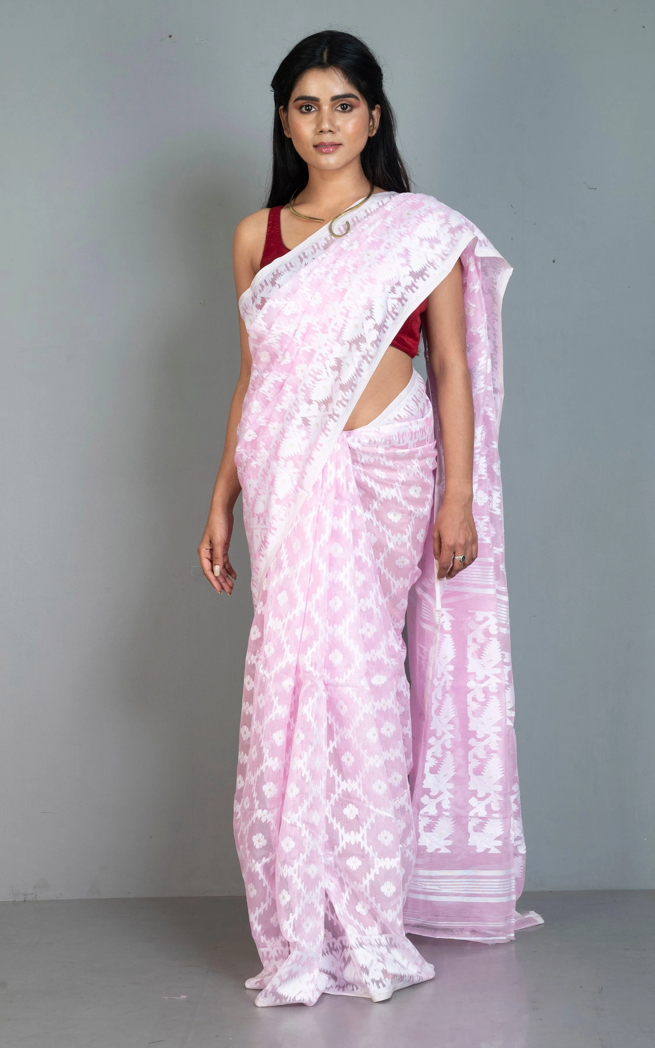 Traditional Cotton Muslin Soft Jamdani Saree in Pastel Pink, Off White and Gold