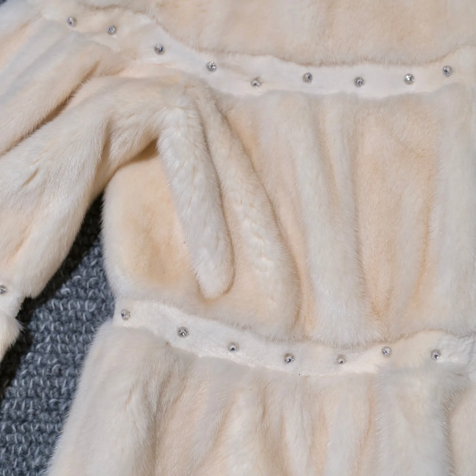 VTO mink coat