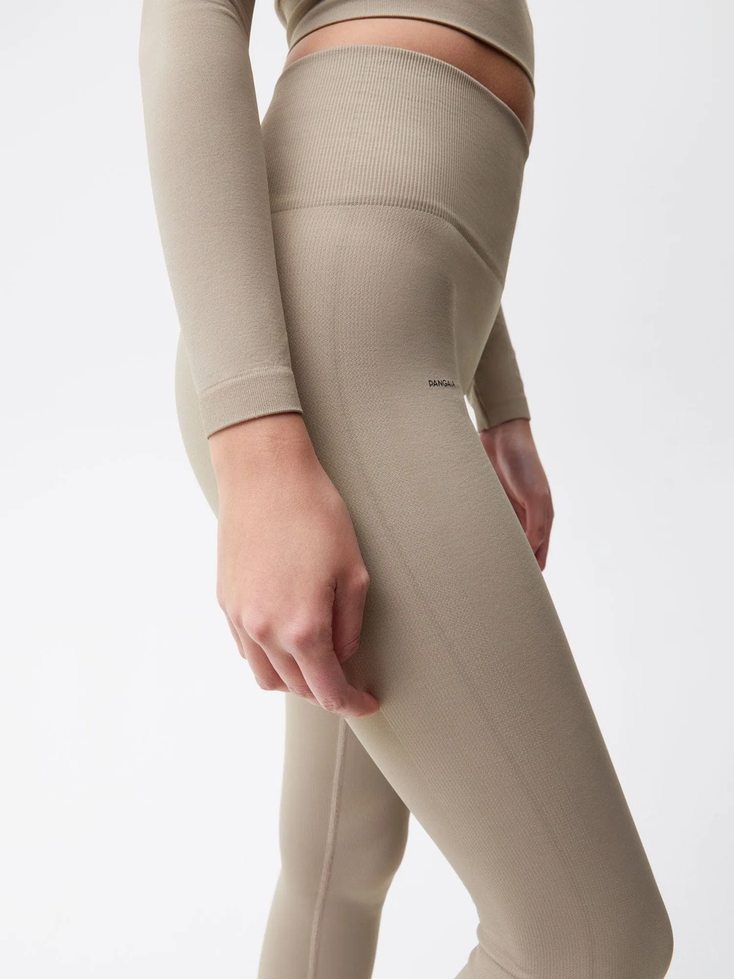 Women's Plant-Stretch Compressive Leggings—Taupe